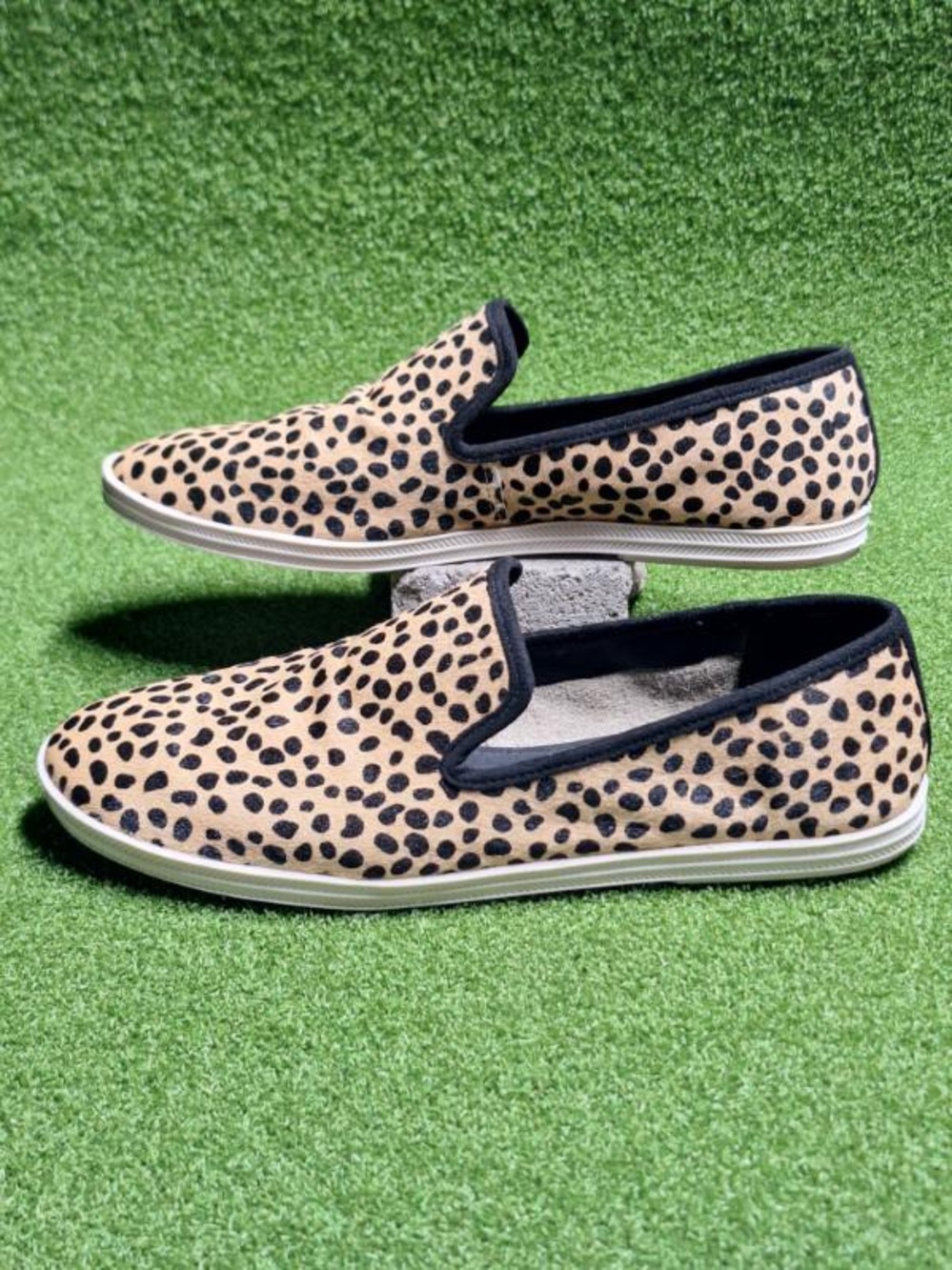 Gianni Bini Leopard Print Slip-On Flats - Tan & Black